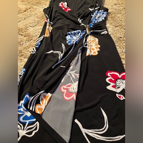 Calvin Klein Sleeveless Dress, Sz. 6, Black w/ Flower Print, Faux Wrap Dress - Picture 8 of 14